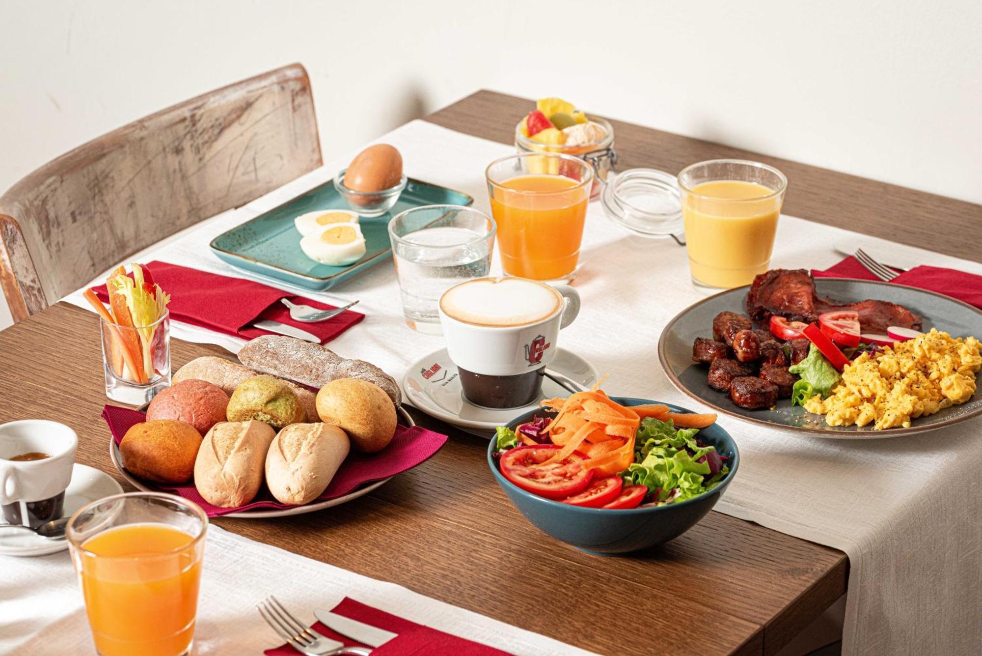 Phi Hotel Bologna Apartments المظهر الخارجي الصورة